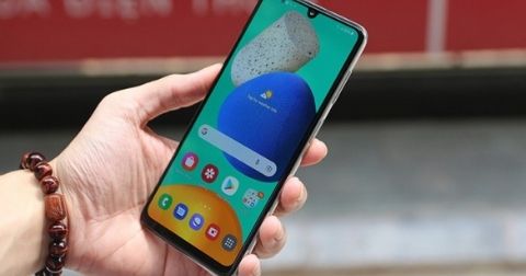 Tìm hiểu giá thành chiếc điện thoại Galaxy M32