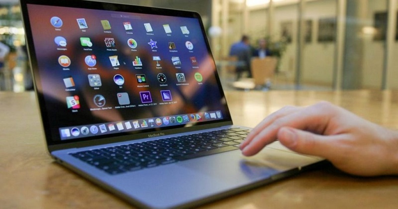 Vì sao Apple không trang bị màn hình cảm ứng cho Macbook???
