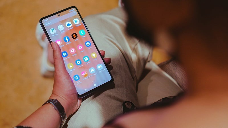 "Siêu phẩm tầm trung" Galaxy A72 có gì khác biệt so với thế hệ tiền nhiệm Galaxy A71? hình ảnh 2