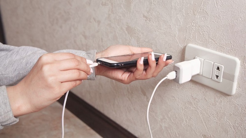 Làm thế nào để bảo vệ smartphone trong những ngày hè, bạn đã biết hay chưa? hình ảnh 10