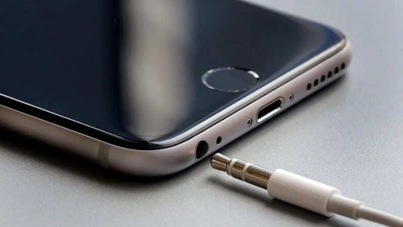 Điện thoại có jack cắm tai nghe 3.5mm có còn đáng mua ở thời điểm này ???