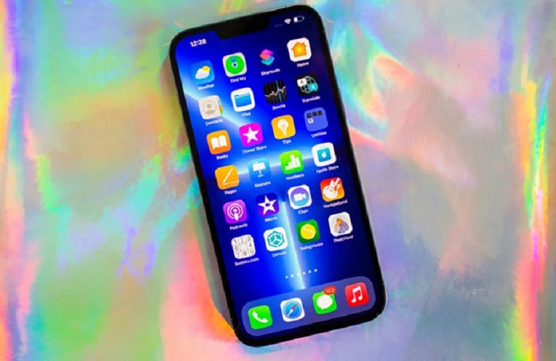 Điều gì đã khiến các iFans si mê iPhone 13 Pro Max đến như vậy?