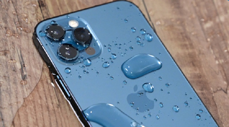 Giải mã tính năng chống nước, chống bụi trên smartphone !!!