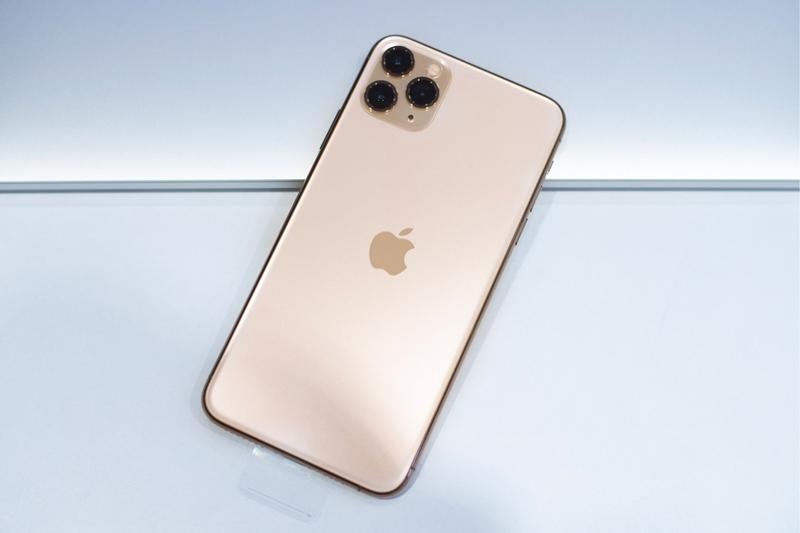 iPhone 11 Pro Max đang có giá cực tốt, nên chọn mua hay không??? hình ảnh 5