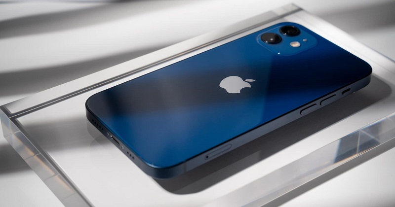 iPhone 12 giảm giá cực sâu, nên mua luôn hay chờ iPhone 13?