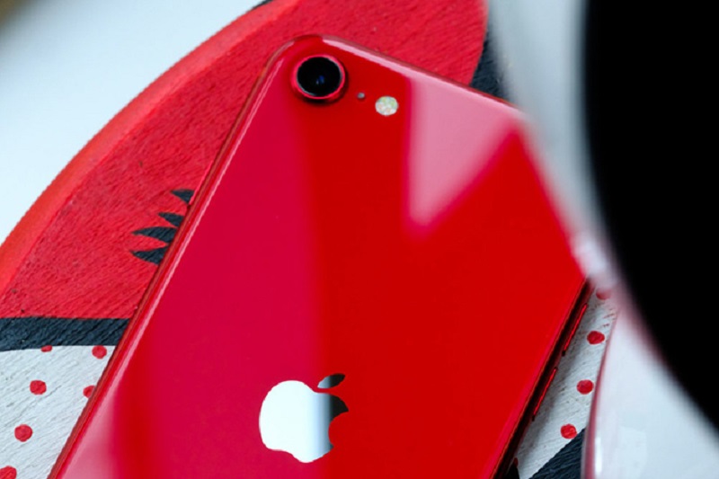 Rộ tin Apple sẽ ra mắt iPhone SE 5G khiến iFans "chao đảo"