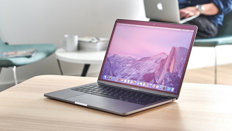 MacBook Pro 2020 13.3 inch i5 / 8G / 256GB / 1.4GHz - Chính Hãng VN/A