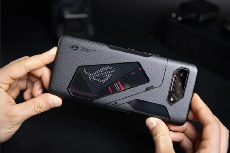Mua smartphone nên chọn màn hình cong hay màn hình phẳng ??? hình ảnh 4
