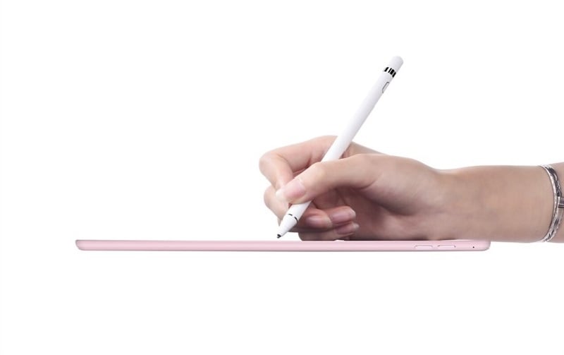Nên chọn Apple Pencil hay bút cảm ứng giá rẻ để sử dụng với iPad ???