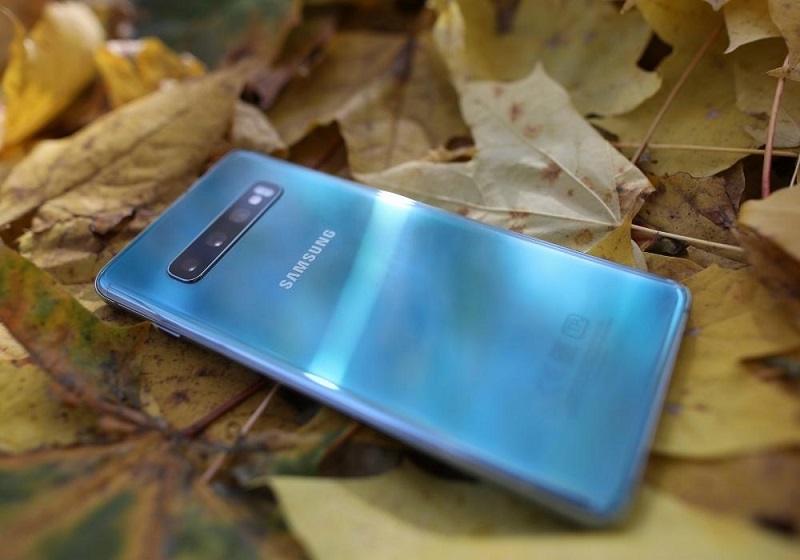 Mua điện thoại Samsung nên chọn máy cũ hay máy mới??? hình ảnh 2