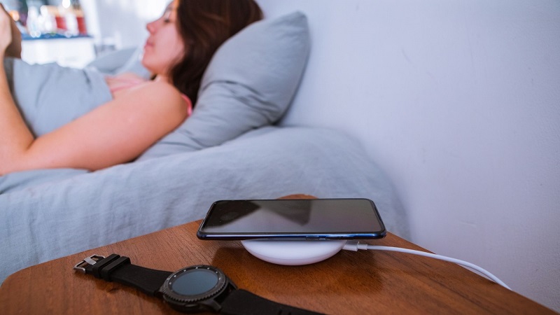 Muốn kéo dài tuổi thọ của laptop hay điện thoại, nhất định phải tránh xa những thói quen này !!! hình ảnh 3