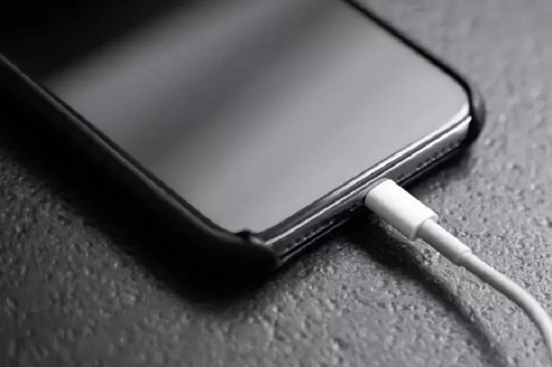 Tại sao iPhone vẫn cần sử dụng ốp lưng dù có khả năng chống chịu va đập cao ??? hình ảnh 3