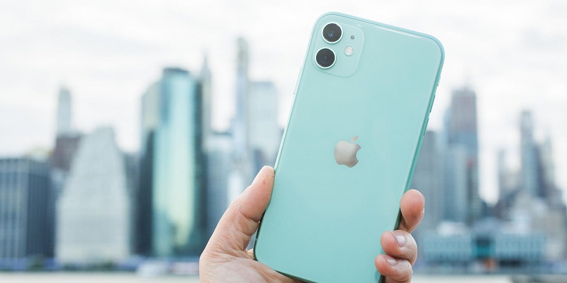 Top 10 smartphone "ăn khách" nhất hé lộ xu hướng yêu thích của người dùng tại Việt Nam hình ảnh 2