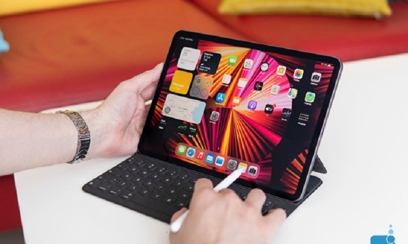 Phải chăng Macbook đang ngày càng trở nên giống iPad??? hình ảnh 2