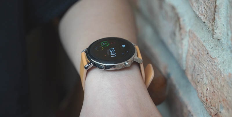 Với 6 triệu trong tay, nghía ngay 5 mẫu smartwatch cực "sang-xịn-mịn" hình ảnh 4