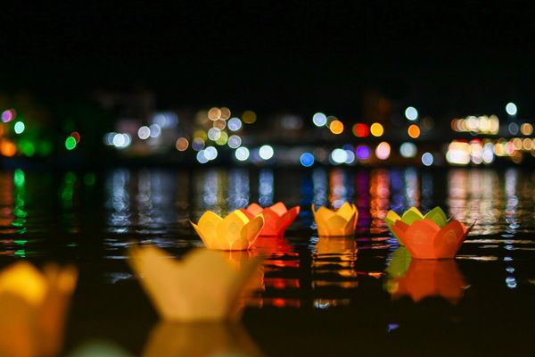 HOA ĐĂNG – NGUYỆN ƯỚC BÌNH AN