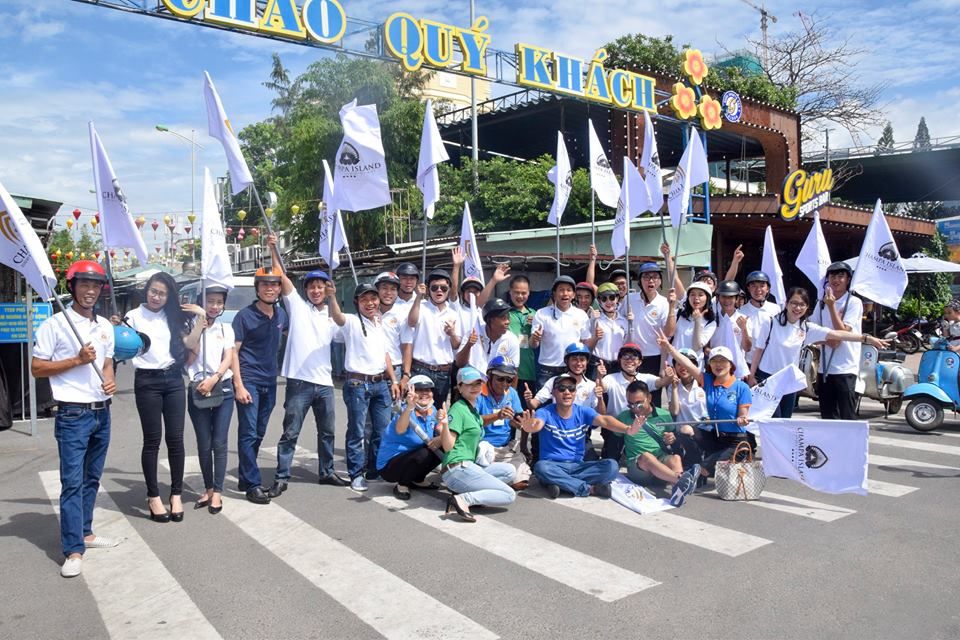 ROADSHOW VESPA CỔ FESTIVAL BIỂN 2017