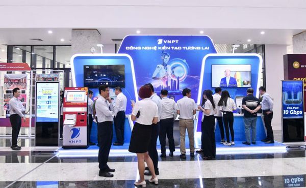 Kiosk thông minh - Cánh cổng cho nền công nghệ số hóa