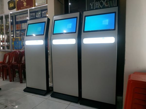 Những điều cần biết về màn hình cảm ứng tra cứu thông tin