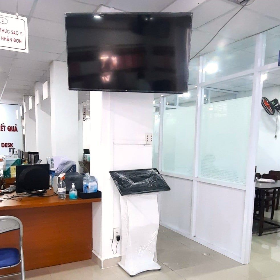 Kiosk nộp và tra cứu hồ sơ tích hợp thanh toán điện tử