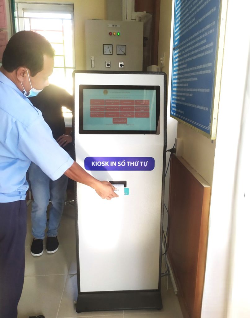 Thiết bị đăng ký thông tin cho trung tâm dịch vụ công