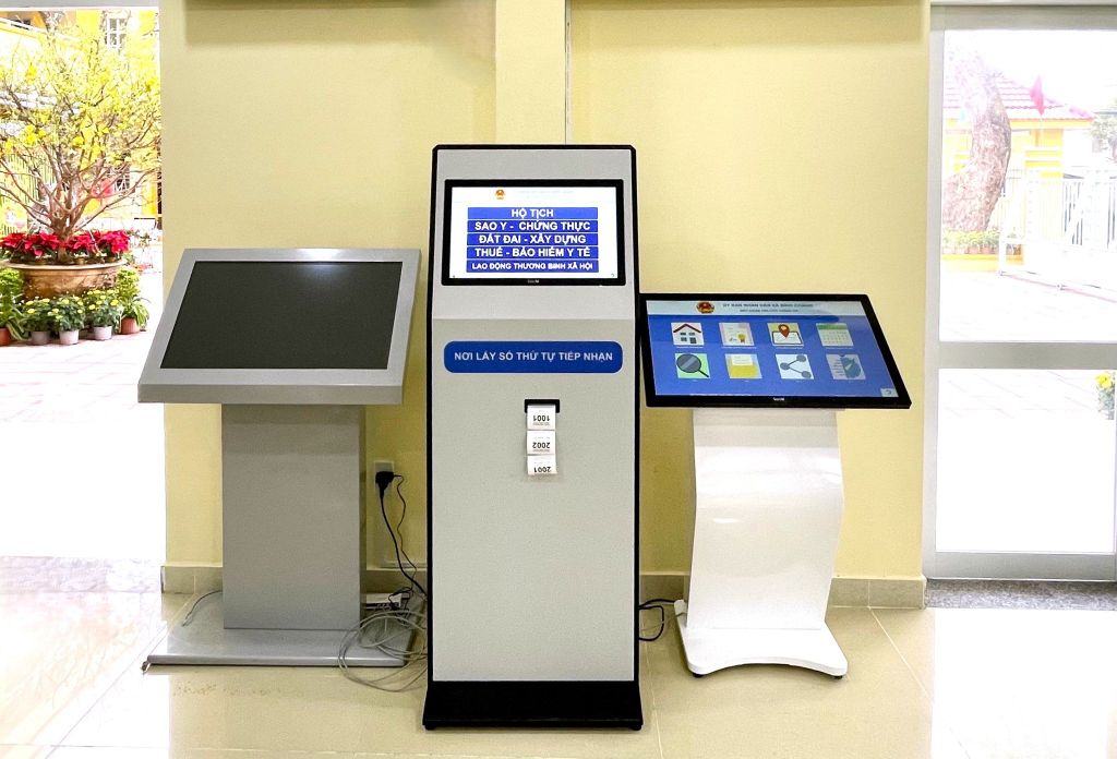 Kiosk Đánh Giá Hài Lòng Hành Chính Công