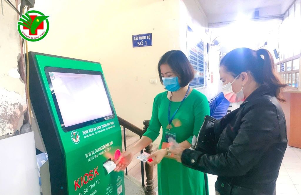 Hệ thống hỗ trợ khám chữa bệnh không giấy tờ