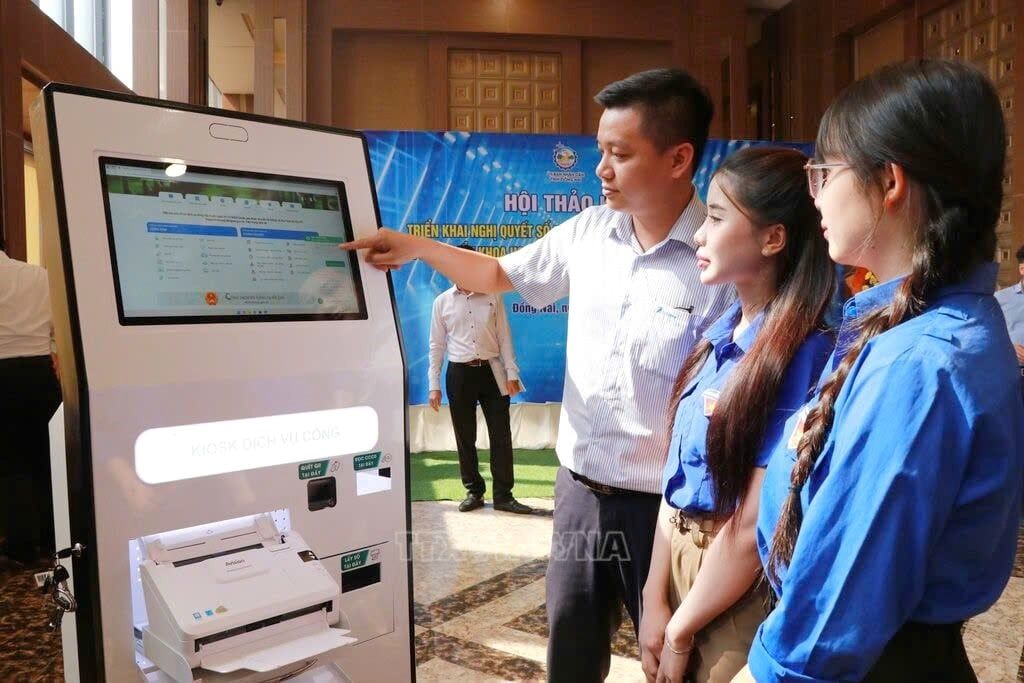 Kiosk tra cứu tiến độ xử lý hồ sơ theo mã biên nhận