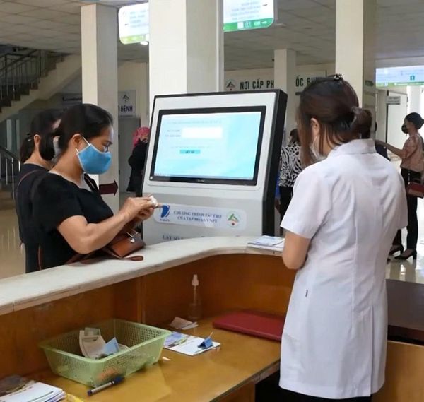 Cách mạng hóa bệnh viện với kiosk lấy số thứ tự GoodM