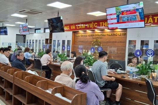 Kiosk đăng ký tự động cho cơ quan hành chính