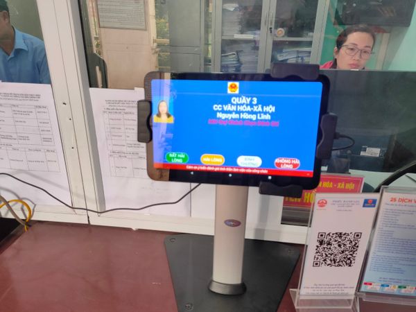 Kiosk Đánh Giá Hài Lòng Hành Chính Công