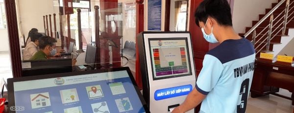 Kiosk Lấy Số Thứ Tự Hành Chính Công