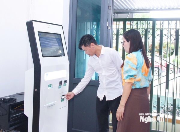 Kiosk Lấy Số Thứ Tự (Series L)