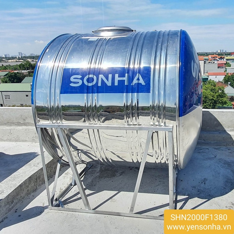 Bồn nước inox Sơn Hà 2000L bán hàng tại kho nhà máy