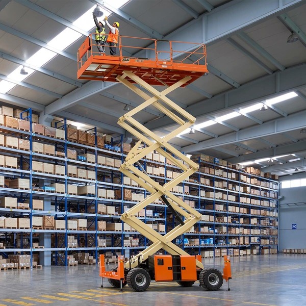 Kinh nghiệm khi lựa chọn đơn vị cho thuê xe nâng người cắt kéo điện 14m JLG