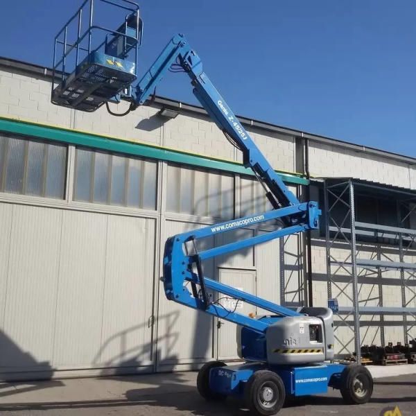 Xe thang nâng người Boom Lift nâng cao từ 40 - 60 m