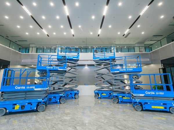 Mê Kông Việt Nam cung cấp đa dạng dòng xe nâng người cắt kéo Genie