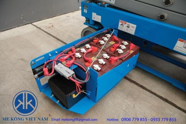 Cách phòng tránh tình trạng sạc xe nâng người không vào điện