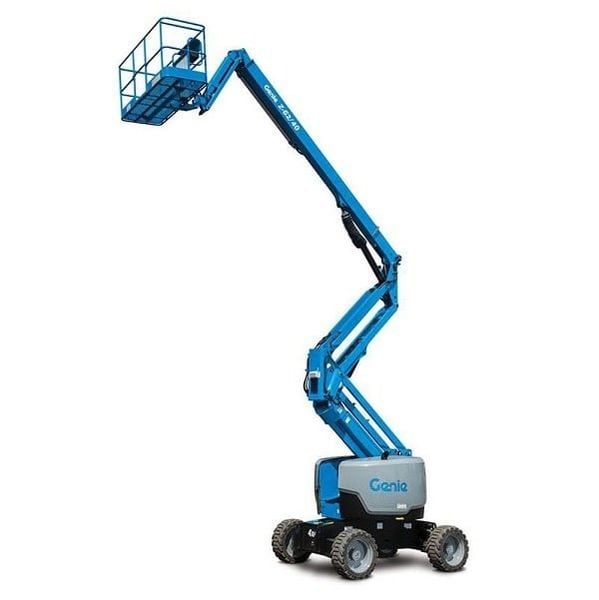 Cấu tạo xe nâng người Boom Lift có hệ thống điện sử dụng động cơ đốt trong để điều khiển phương tiện