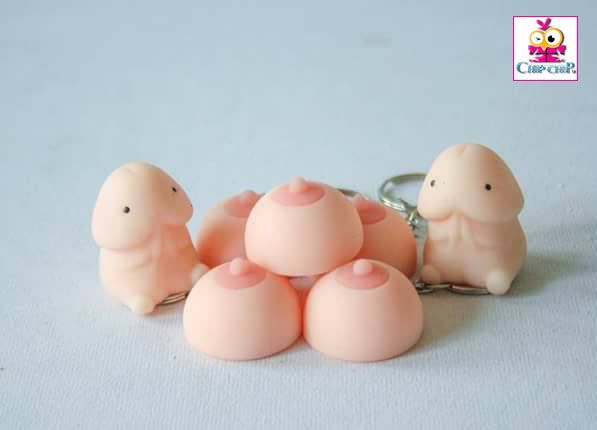 Cửa hàng bán móc khóa bé ciu ciu và núm víu ở quận 7