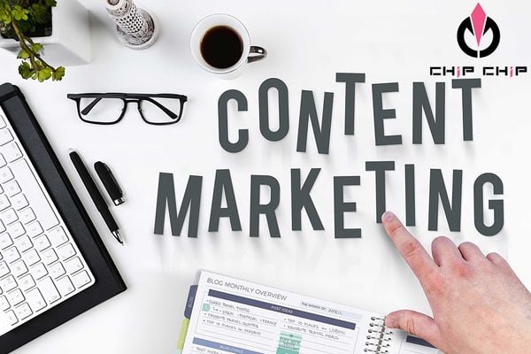 Nhân viên content marketing