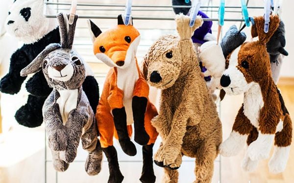 CÁCH GIẶT GẤU BÔNG BẰNG MÁY GIẶT VÀ BẰNG TAY TẠI NHÀ