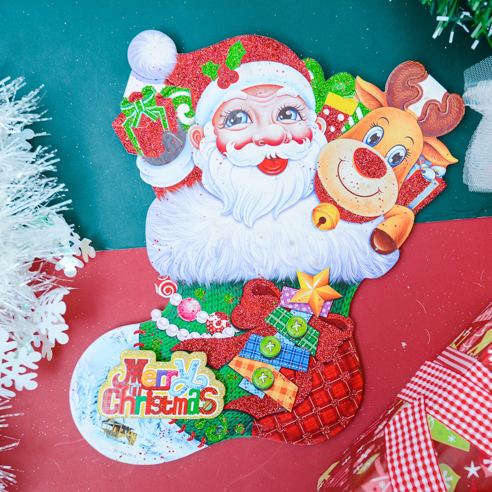 Bảng ông già ôm tuần lộc trang trí Noel