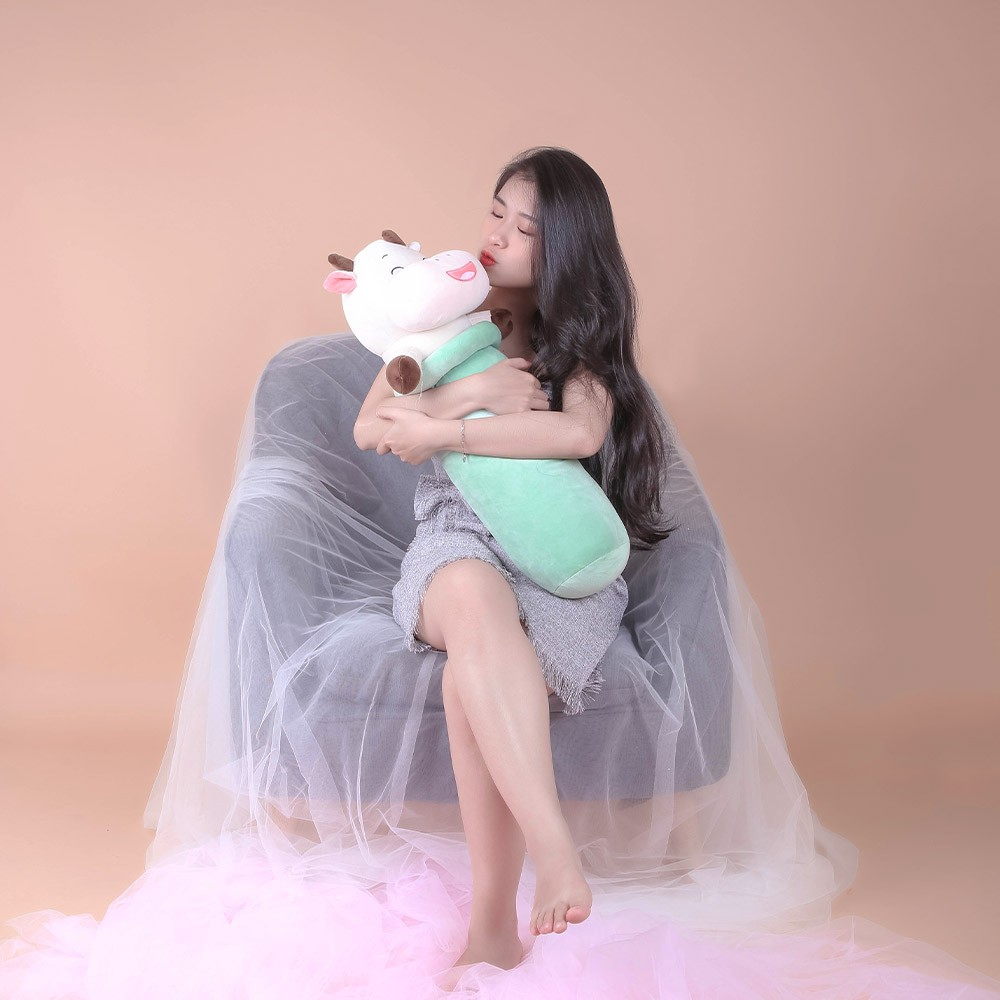 Gối ôm đầu bò lông mịn 65cm