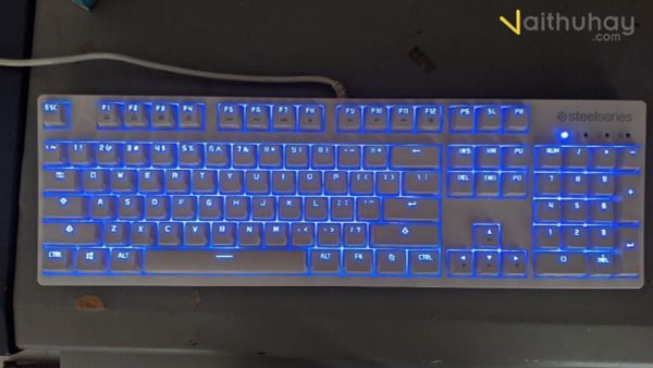 Bàn phím cơ Steelseries Apex M260 FrostBlue