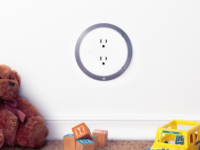 Brio Power Outlet - Ổ cắm điện thông minh với thiết kế an toàn