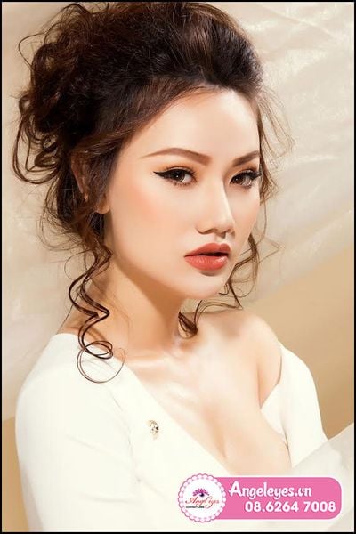 phong-cach-deo-lens-mat-han-quoc-cuc-sexy-va-ca-tinh-danh-rieng-cho-ban