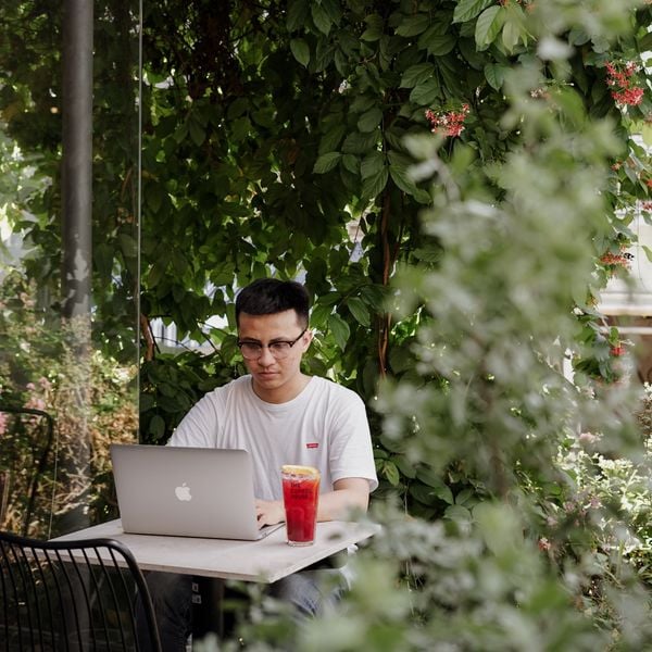 THÓI QUEN ĐỌC SÁCH CỦA NGƯỜI TRẺ