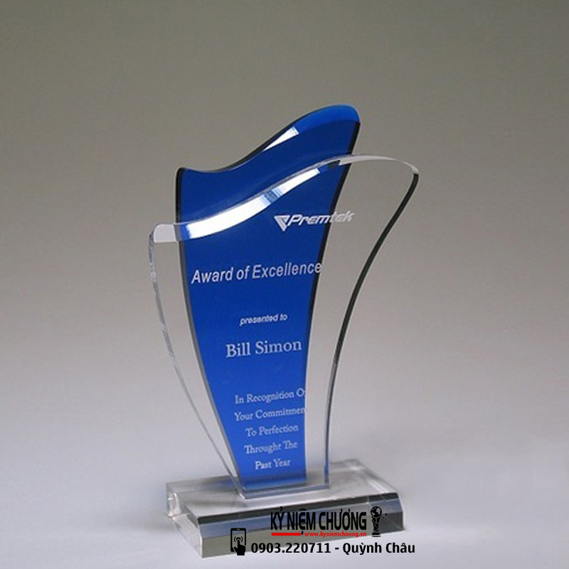 Kỷ niệm chương pha lê màu tặng cá nhân xuất sắc