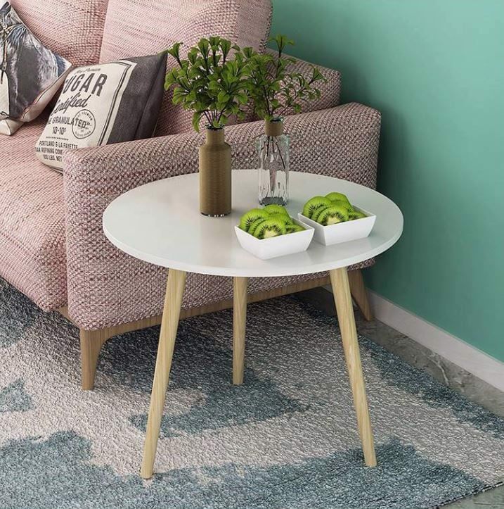 Bàn trà là một trong những phụ kiện quan trọng để trang trí cho sofa da đẹp của bạn. Những mẫu bàn trà hiện nay được thiết kế với nhiều kiểu dáng và chất liệu khác nhau, từ đó giúp cho việc lựa chọn trở nên dễ dàng hơn. Hãy xem qua hình ảnh để tìm cho mình chiếc bàn trà phù hợp nhất cho phòng khách của bạn.